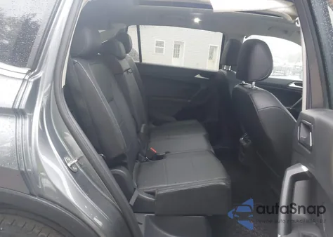 2018 Volkswagen Tiguan 2.0T Se/2.0T Sel z USA, uszkodzony, nr VIN 3VV2B7AX1JM106853